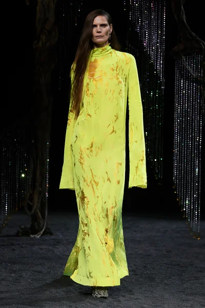 Look 22